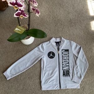 Jordan size 6-7 Boy’s sweats jacket